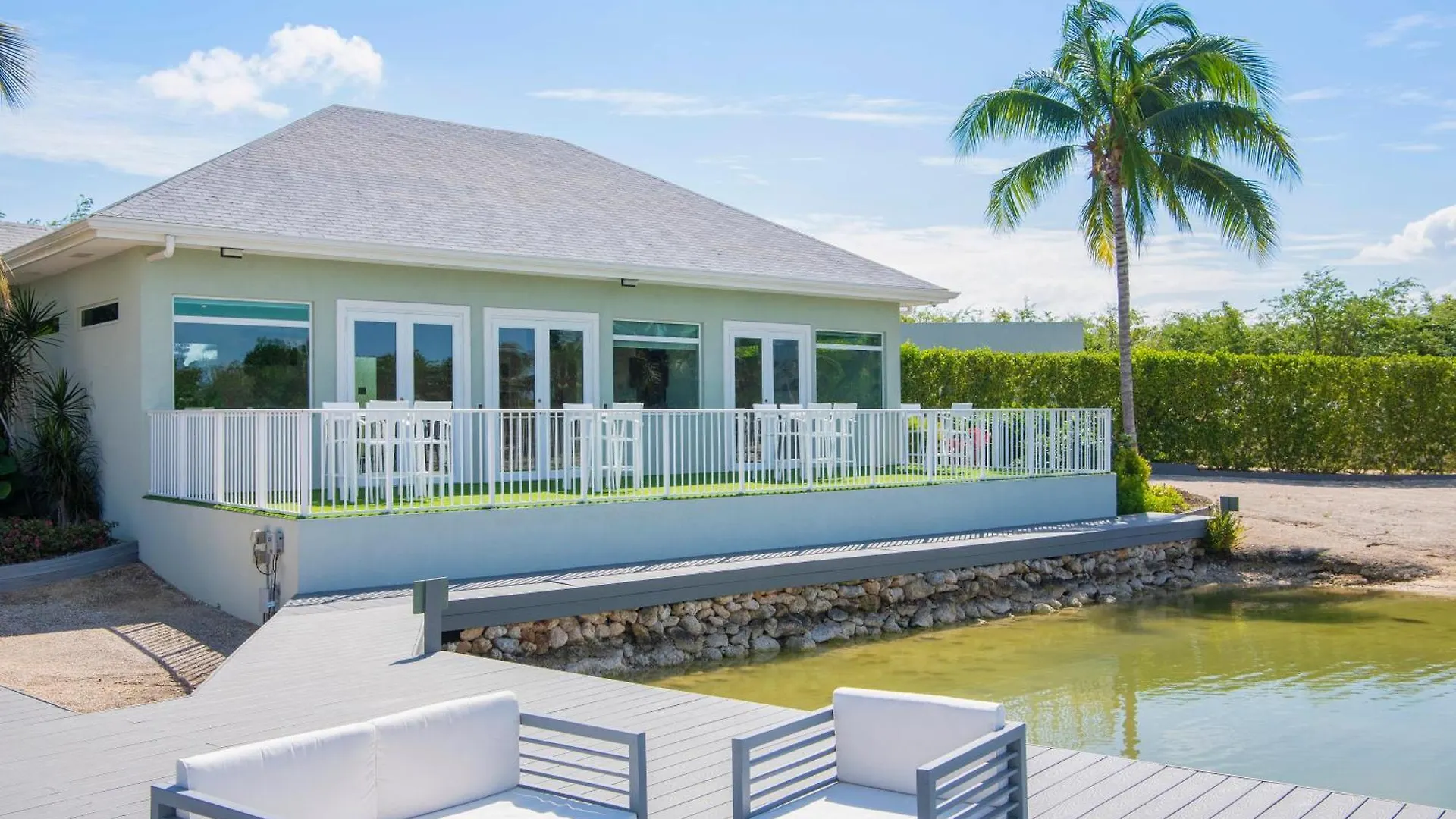Сasa de vacaciones Summertime Suites #54 West Bay
